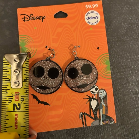 Disney Jack Skellington dangling Halloween Earrings - Picture 3 of 6